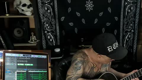 Snapshot of smokey915 chatting on 21, 1, 2025 Smokey915 online show from 21, 1, 2025