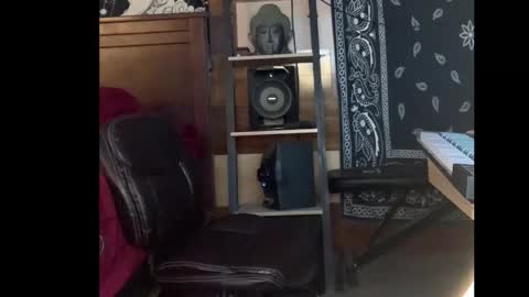 Snapshot of smokey915 chatting on 23, 2, 2025 Smokey915 online show from 23, 2, 2025