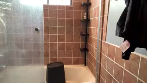 Snapshot of smokey915 chatting on 21, 10, 2025 Smokey915 online show from 21, 10, 2025