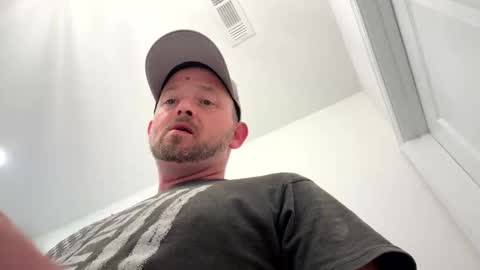 smokeymt420 online show from 18, 9, 2025