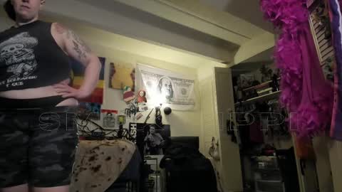 Snapshot of smokihippi chatting on 11, 2, 2025 Big Dawg online show from 11, 2, 2025
