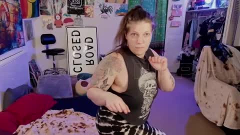 Snapshot of smokihippi chatting on 10, 10, 2025 Big Dawg online show from 10, 10, 2025