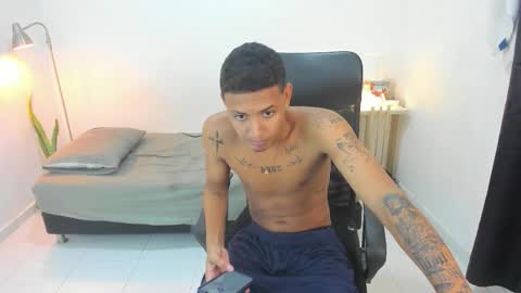 Snapshot of snak_master1 chatting on 11, 10, 2025 snak_master1 online show from 11, 10, 2025