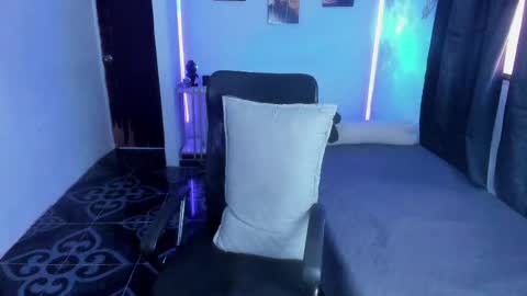 snak_master1 online show from 1, 5, 2026