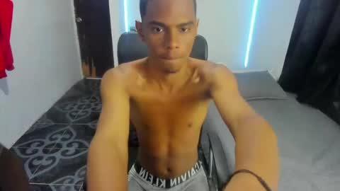 snak_master1 online show from 12, 5, 2026