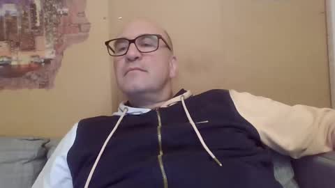 sneakerboy18 online show from 19, 1, 2025