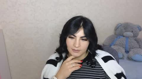 Snapshot of snickertail chatting on 3, 10, 2025 Olivia online show from 3, 10, 2025