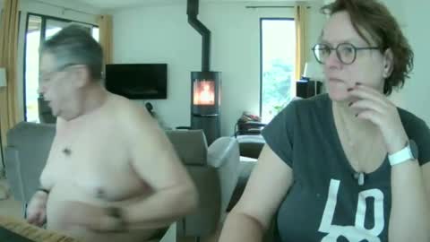 Snoeske and Woodwurm online show from 17, 1, 2025