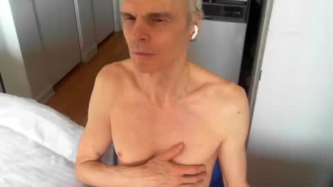 Snapshot of snoro111 chatting on 8, 4, 2026 snoro111 online show from 8, 4, 2026