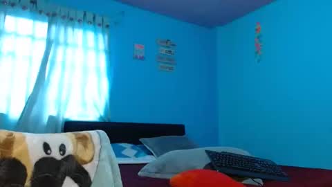 snow_47 online show from 20, 12, 2024