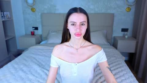 snow_whiteeex online show from 10, 6, 2026