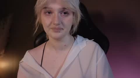 Snapshot of snowflakeskitty chatting on 15, 7, 2026 Ellie online show from 15, 7, 2026