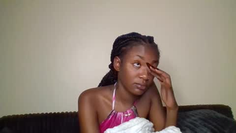 Snowie eyes online show from 16, 3, 2026