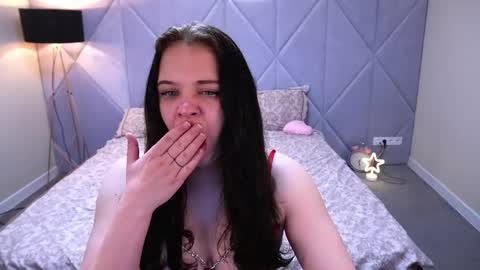 Snapshot of snowwhite_bella chatting on 3, 5, 2026 snowwhite_bella online show from 3, 5, 2026
