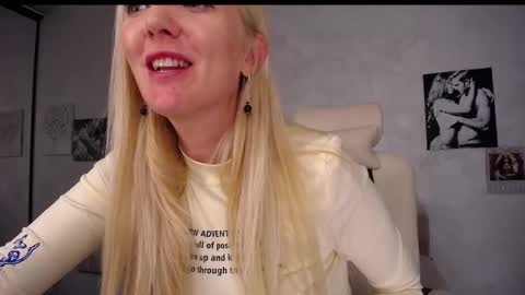 Snapshot of so_sexy_monna chatting on 22, 2, 2025 Monna online show from 22, 2, 2025