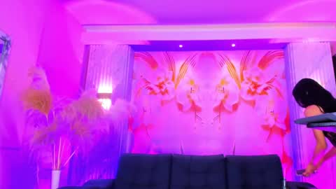 soffiadragon_ online show from 10, 9, 2025