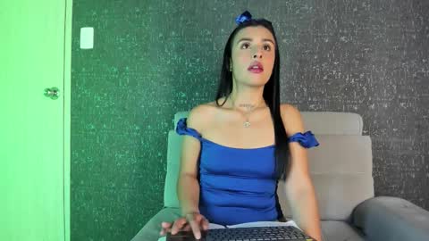 Snapshot of soffialopez_ chatting on 19, 10, 2025 Sofia online show from 19, 10, 2025