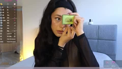 Snapshot of soffimoon_ chatting on 7, 5, 2026 IG Soffimoon I THANK YOU FOR LEAVING YOUR FOLLOW online show from 7, 5, 2026