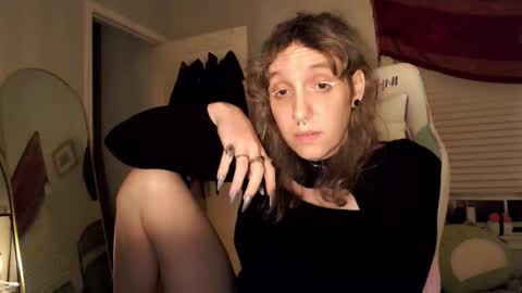 Lilytea online show from 7, 11, 2025