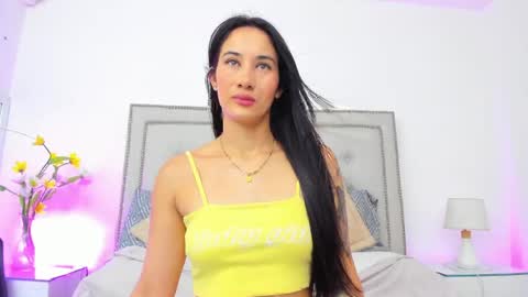 sofhyalove online show from 12, 5, 2026