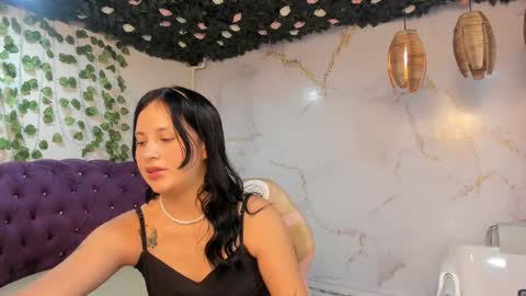 Snapshot of sofi__18_ chatting on 15, 9, 2025 SOFI online show from 15, 9, 2025