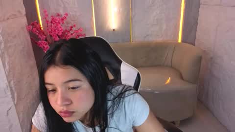 Online 800 to 1400 online show from 4, 12, 2025