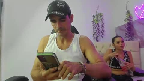 Snapshot of sofi_and_santy chatting on 19, 4, 2026 SOFI AND SANTY online show from 19, 4, 2026
