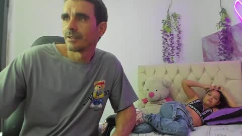 Snapshot of sofi_and_santy chatting on 21, 4, 2026 SOFI AND SANTY online show from 21, 4, 2026