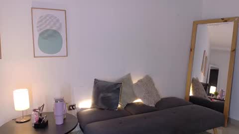 Sofi smith   online show from 3, 10, 2025