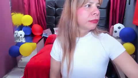 Snapshot of sofia_delrio chatting on 6, 7, 2026 Miss Sofi online show from 6, 7, 2026