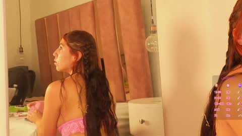 sofia_foxx1 online show from 12, 5, 2026