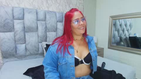 sofia gutierrez   online show from 15, 9, 2025