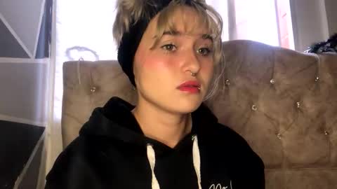 Snapshot of sofia_jimenezz chatting on 17, 10, 2025 Sofia Jimenez online show from 17, 10, 2025