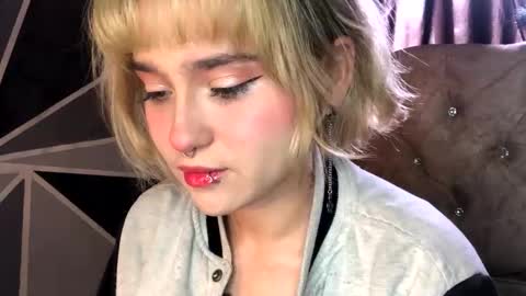 Snapshot of sofia_jimenezz chatting on 19, 10, 2025 Sofia Jimenez online show from 19, 10, 2025