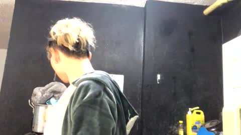 Snapshot of sofia_jimenezz chatting on 9, 11, 2025 Sofia Jimenez online show from 9, 11, 2025