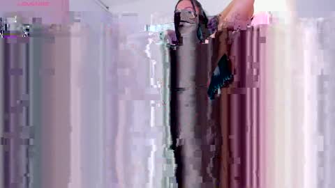 Sofia Jo                                                                                            IG sofisj023 online show from 5, 5, 2026