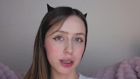     online show from 13, 11, 2025