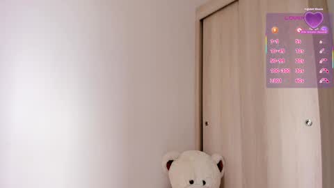 sofia_rivers_ online show from 13, 5, 2026