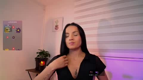 Snapshot of sofia_sb chatting on 9, 9, 2025 Jessica Sofia online show from 9, 9, 2025