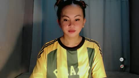 Snapshot of sofia_sweetheart18 chatting on 20, 5, 2026 sofia_sweetheart18 online show from 20, 5, 2026
