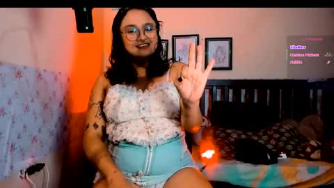 Demi Sofia online show from 6, 2, 2025