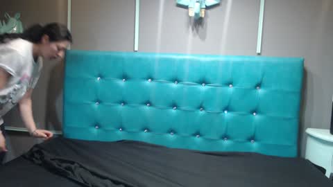 Sofa online show from 13, 1, 2025