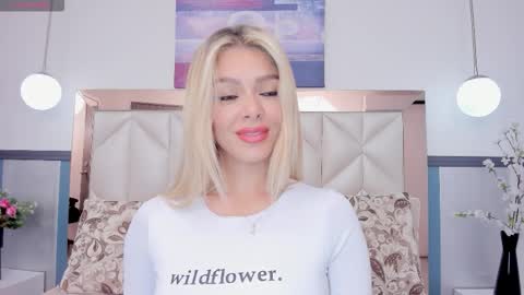 Snapshot of sofiaa_morris chatting on 9, 3, 2026 Sofia online show from 9, 3, 2026