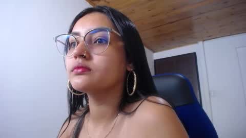 Snapshot of sofiaasexy19 chatting on 5, 10, 2025 Sofia online show from 5, 10, 2025