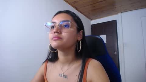 Snapshot of sofiaasexy19 chatting on 8, 10, 2025 Sofia online show from 8, 10, 2025