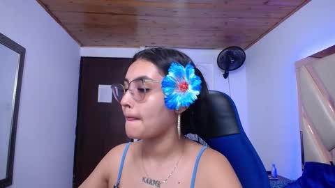 Snapshot of sofiaasexy19 chatting on 4, 11, 2025 Sofia online show from 4, 11, 2025