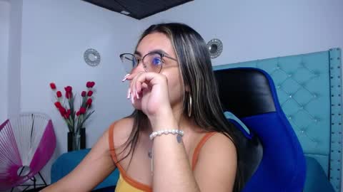 Snapshot of sofiaasexy19 chatting on 1, 4, 2026 Sofia online show from 1, 4, 2026