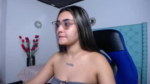 Snapshot of sofiaasexy19 chatting on 4, 4, 2026 Sofia online show from 4, 4, 2026