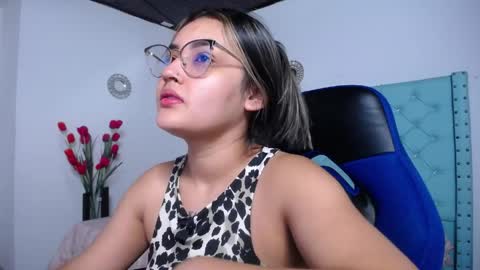 Snapshot of sofiaasexy19 chatting on 5, 4, 2026 Sofia online show from 5, 4, 2026