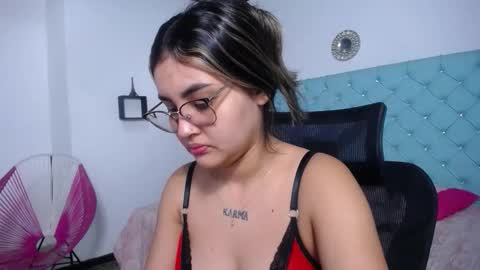 Snapshot of sofiaasexy19 chatting on 1, 5, 2026 Sofia online show from 1, 5, 2026